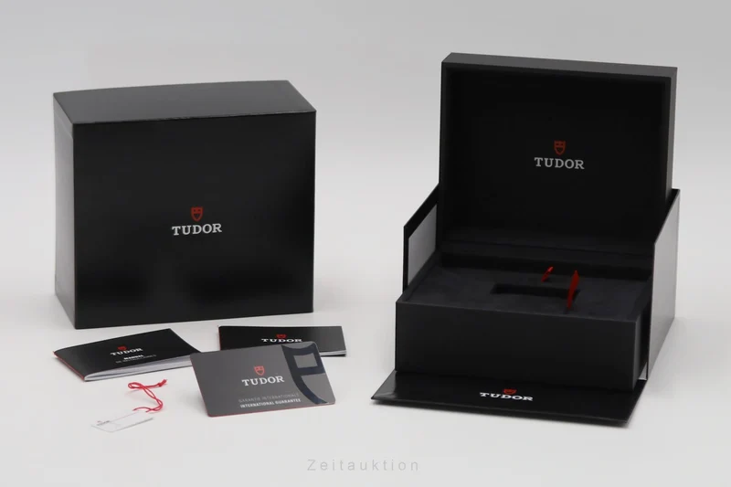 Tudor Royal steel automatic men's watch 28500-0005 LP: 3110EUR [2601957]