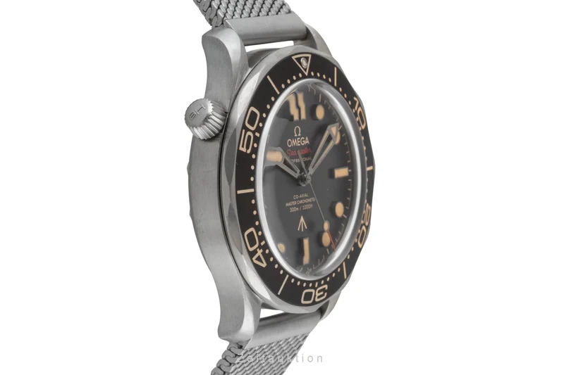 Omega Seamaster titanium automatic men's watch 210.90.42.20.01.001 LP: 10900EUR [2602562]
