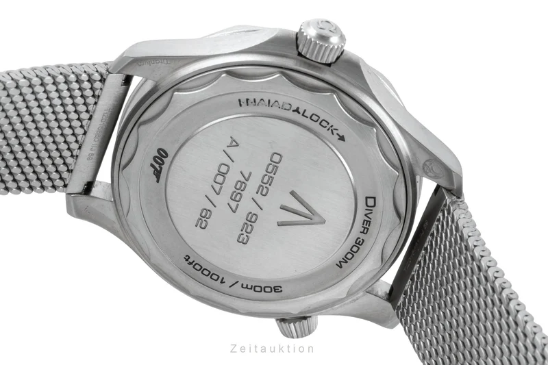 Omega Seamaster titanium automatic men's watch 210.90.42.20.01.001 LP: 10900EUR [2602562]