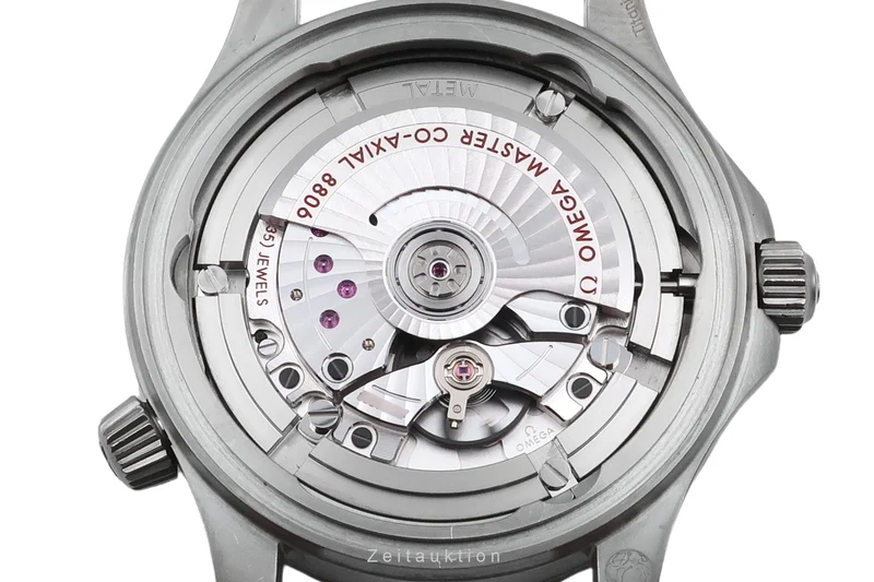 Omega Seamaster titanium automatic men's watch 210.90.42.20.01.001 LP: 10900EUR [2602562]