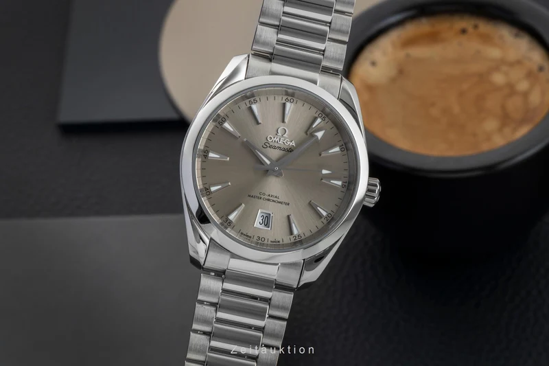 Omega Seamaster steel automatic men's watch 220.10.38.20.09.001 LP: 7200EUR [2602541]