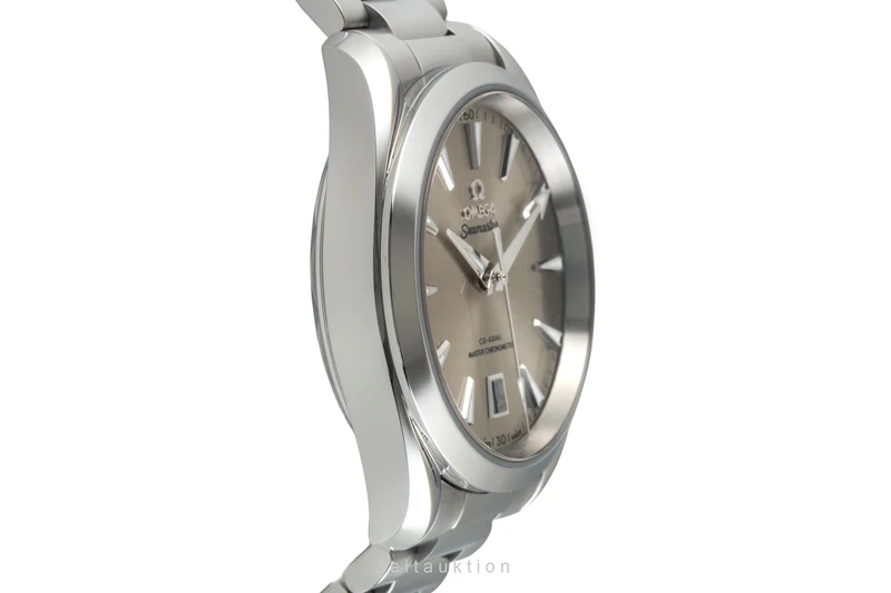 Omega Seamaster steel automatic men's watch 220.10.38.20.09.001 LP: 7200EUR [2602541]