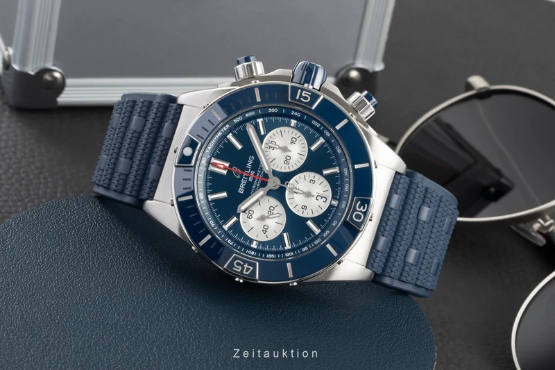 Breitling Chronomat chronograph steel automatic men's watch AB0136161C1S1 LP: 10000EUR [2602207]