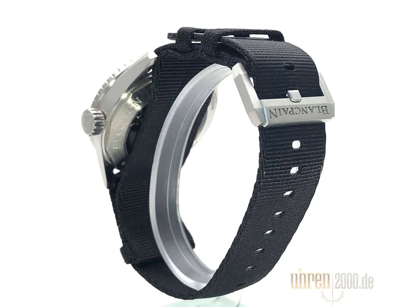 Blancpain Fifty Fathoms Bathyscaphe 5000-1110 aus 2016 D-Papiere