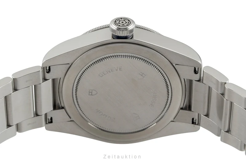 Tudor Black Bay steel automatic men's watch 79220B [2602338]