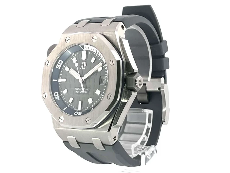 Audemars Piguet Royal Oak Offshore Diver 15720ST.OO.A009CA.01