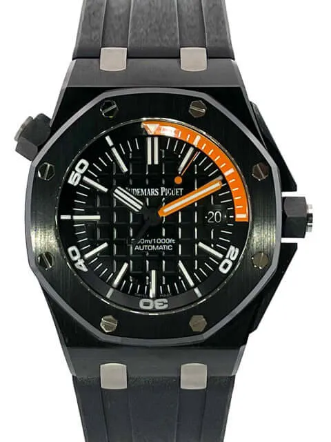 Audemars Piguet Royal Oak Offshore Diver Ceramic 15707CE.OO.A002CA.01 aus 2017
