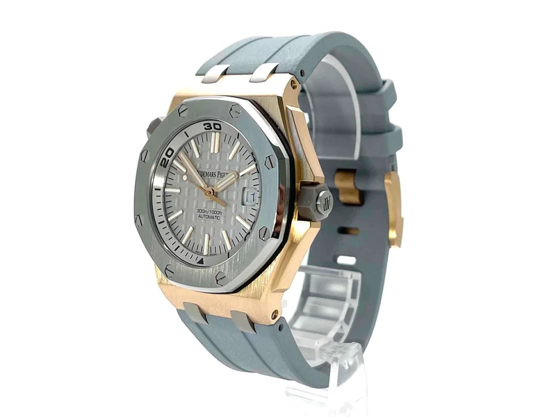 Audemars Piguet Royal Oak Offshore Diver 15711OI.OO.A006CA.01 aus 2019 D-Papiere