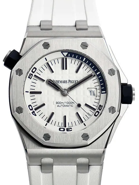 Audemars Piguet Royal Oak Offshore Diver 15710ST.OO.A010CA.01 aus 2020 D-Papiere