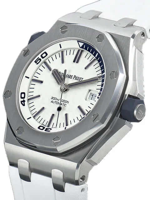 Audemars Piguet Royal Oak Offshore Diver 15710ST.OO.A010CA.01 aus 2020 D-Papiere