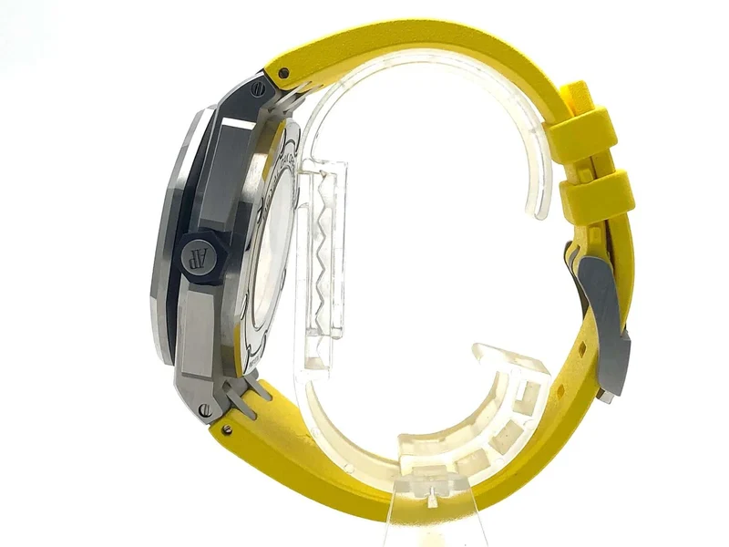 Audemars Piguet Royal Oak Offshore Diver 15710ST.OO.A027CA.01 aus 2020 D-Papiere