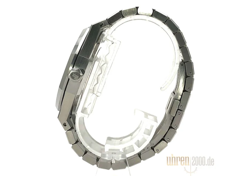 Audemars Piguet AP Royal Oak 15400ST.OO.1220ST.01 aus 2017 D-Papiere
