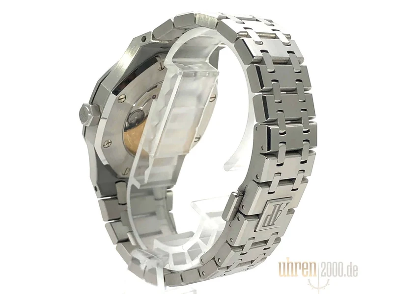 Audemars Piguet AP Royal Oak 15400ST.OO.1220ST.01 aus 2017 D-Papiere