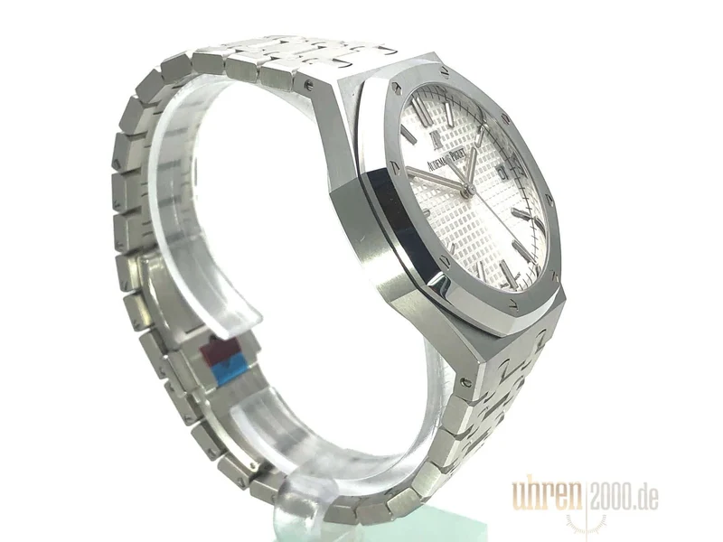 Audemars Piguet AP Royal Oak 15500ST.OO.1220ST.04 aus 2020