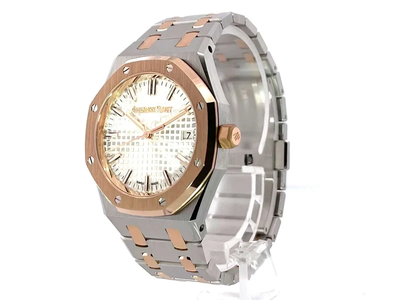 Audemars Piguet Royal Oak 50 years 77450SR.OO.1361SR.01