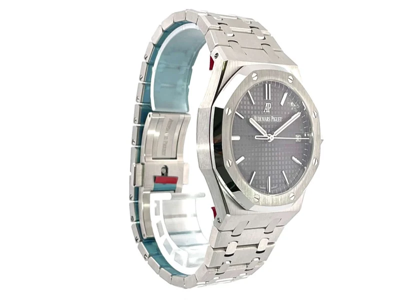 Audemars Piguet AP Royal Oak 15500ST.OO.1220ST.02 aus 2021