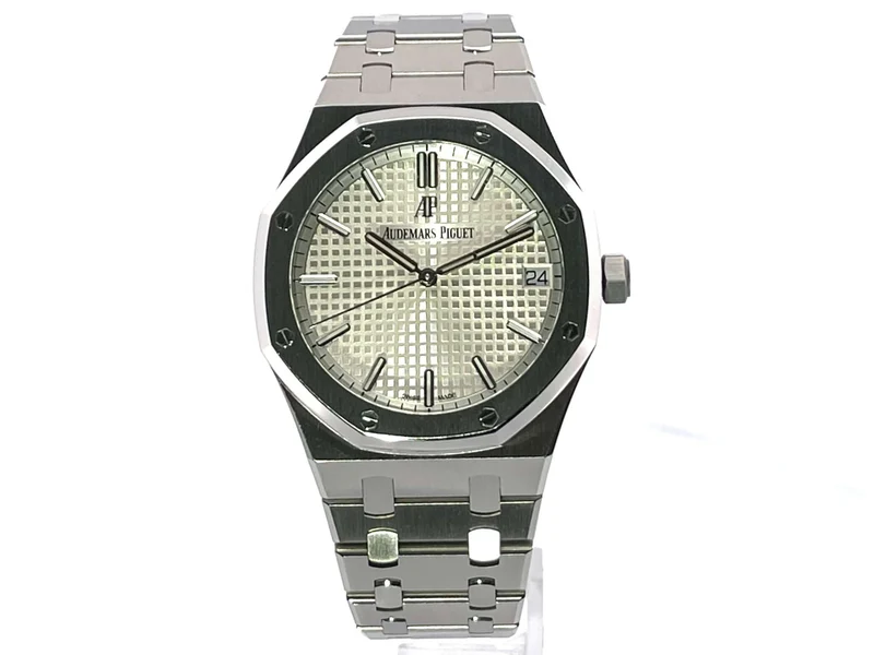 Audemars Piguet AP Royal Oak 15500ST.OO.1220ST.04 aus 2020