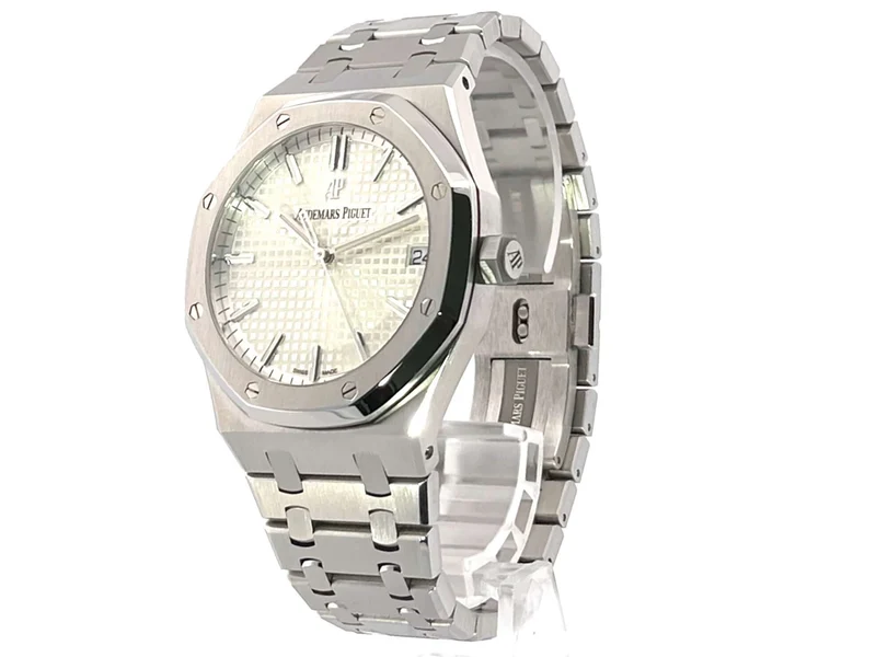 Audemars Piguet AP Royal Oak 15500ST.OO.1220ST.04 aus 2020