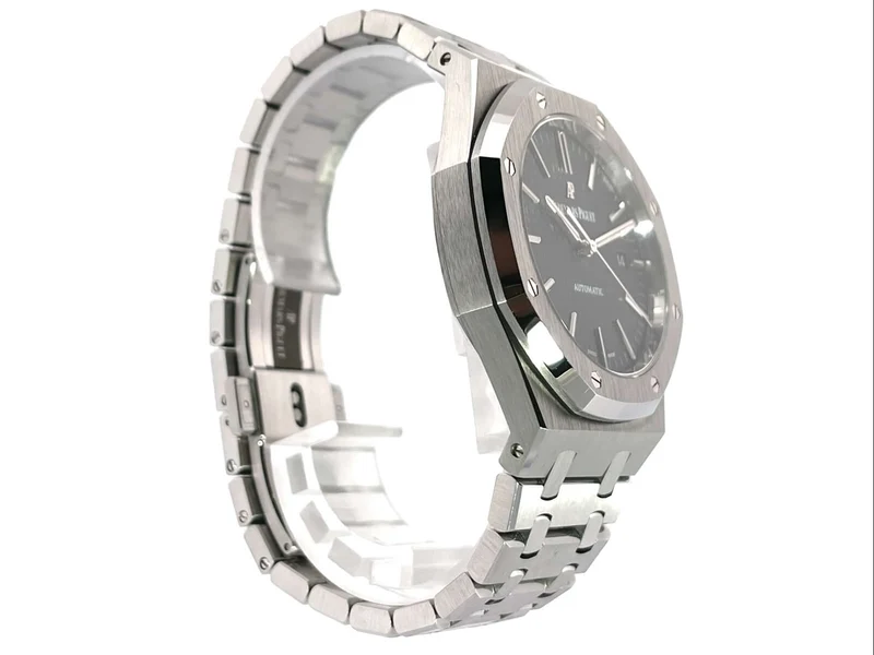 Audemars Piguet AP Royal Oak 15400ST.OO.1220ST.01 aus 2013 D-Papiere