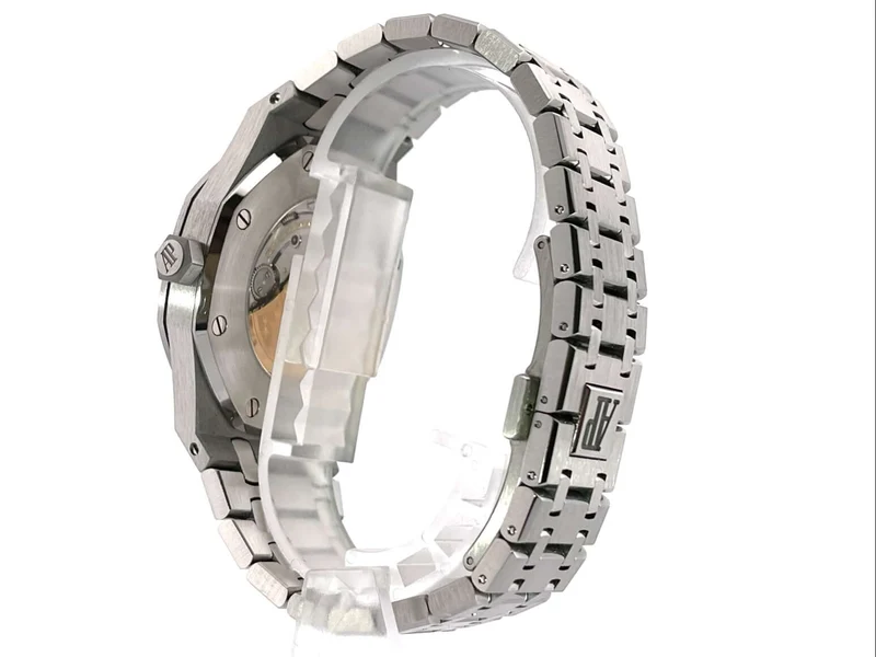 Audemars Piguet AP Royal Oak 15400ST.OO.1220ST.01 aus 2013 D-Papiere
