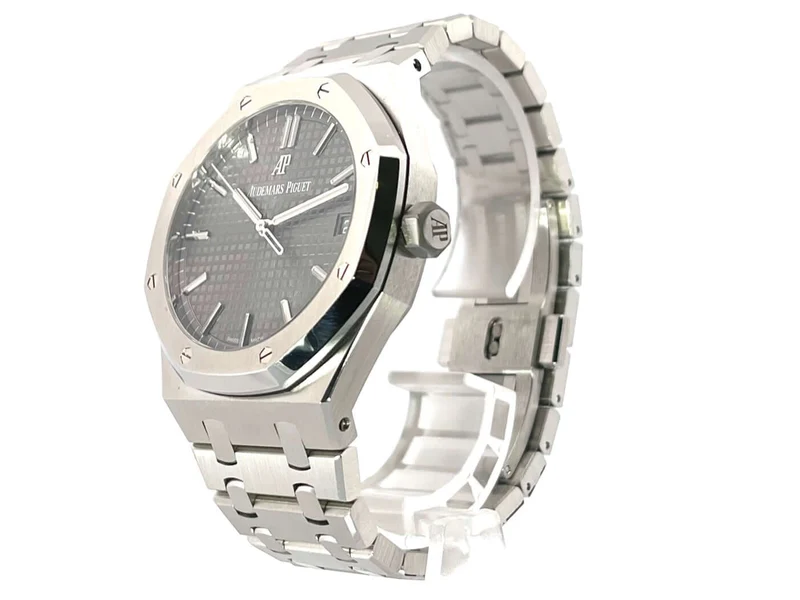 Audemars Piguet AP Royal Oak 15500ST.OO.1220ST.02 aus 2020