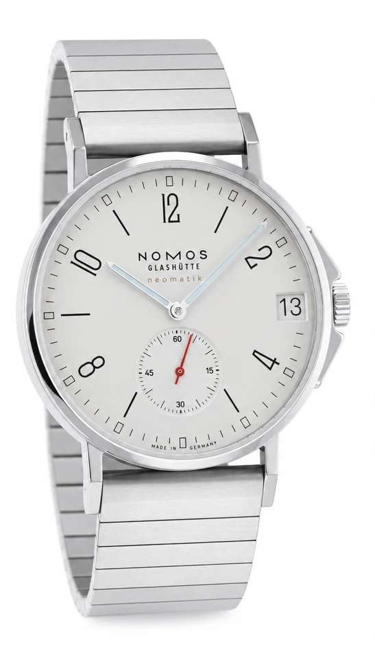NOMOS Glashütte Ahoi neomatik 38 Datum