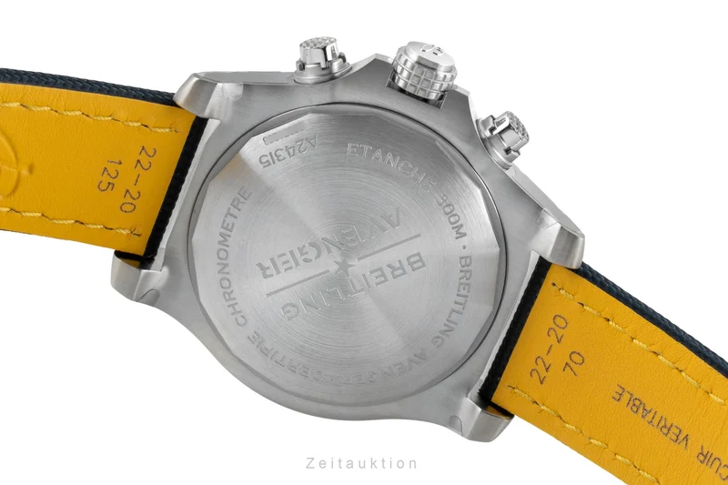 Breitling Avenger chronograph steel automatic men's watch A24315101C1X1 LP: 6600EUR [2602113]