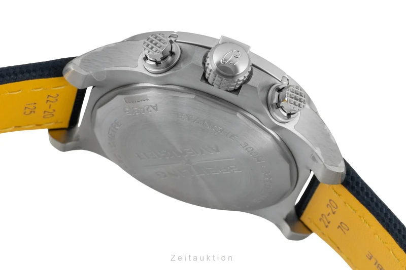 Breitling Avenger chronograph steel automatic men's watch A24315101C1X1 LP: 6600EUR [2602113]