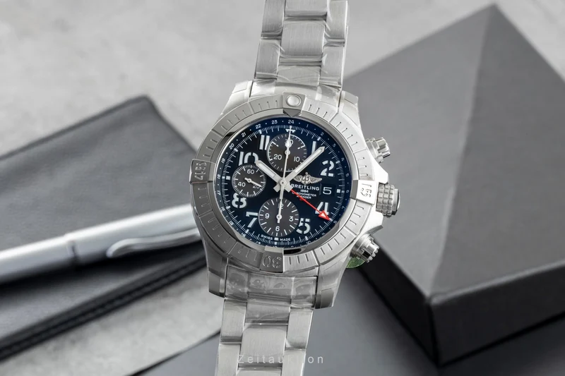 Breitling Avenger chronograph steel automatic men's watch A24315101B1A1 LP: 7250EUR [2602109]