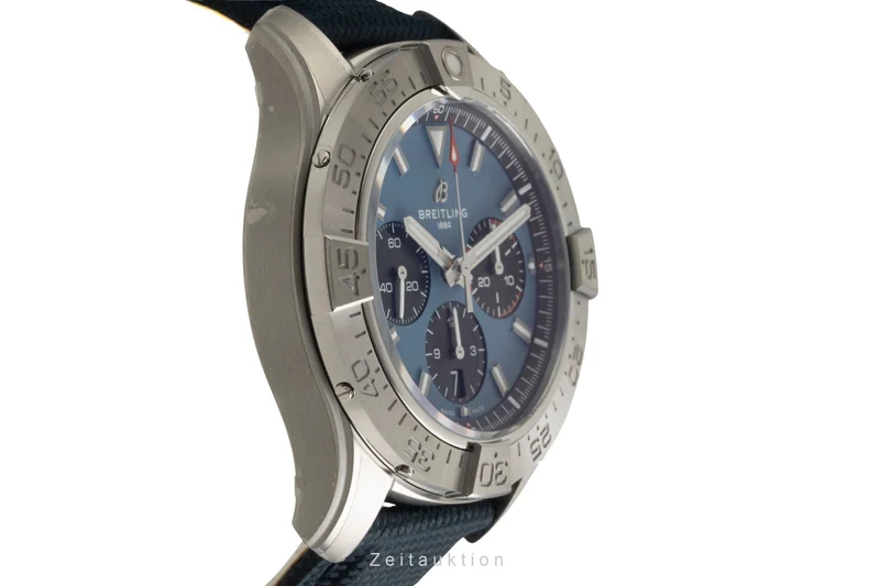 Breitling Avenger chronograph steel automatic men's watch AB0147101C1X1 LP: 6900EUR [2602153]