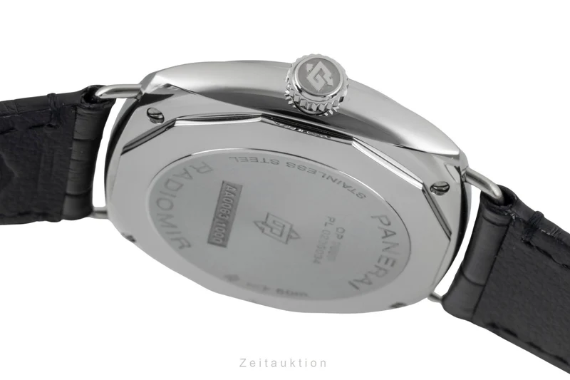 Panerai Radiomir steel automatic men's watch PAM01572 LP: 6300EUR [2602379]