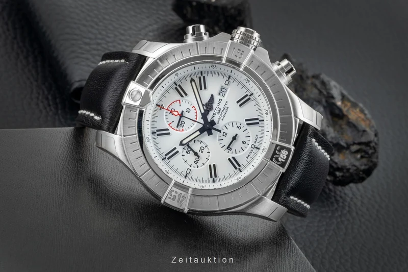 Breitling Super Avenger steel automatic men's watch A133751A1A1X2 LP: 5700EUR [2602237]