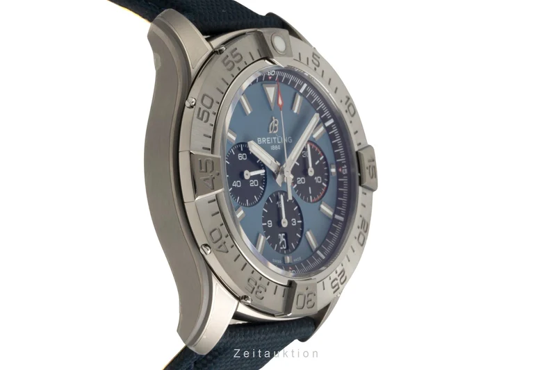 Breitling Avenger chronograph titanium automatic men's watch EB0148101C1X1 LP: 9150EUR [2602159]