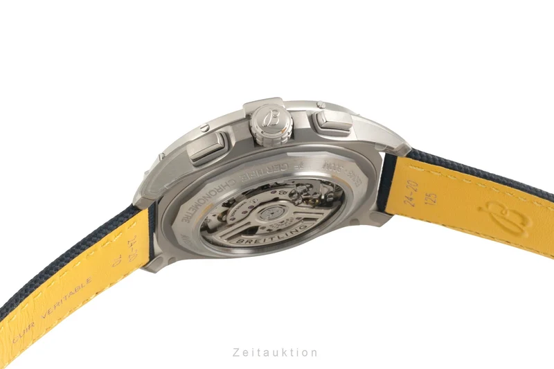 Breitling Avenger chronograph titanium automatic men's watch EB0148101C1X1 LP: 9150EUR [2602159]