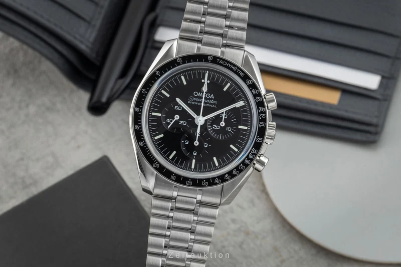 Omega Speedmaster Moonwatch chronograph steel manual winding men's watch 310.30.42.50.01.002 LP: 8700EUR [2602428]