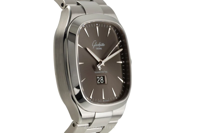 Glashütte Seventies steel automatic men's watch 2-39-47-12-12-14 LP: 10800EUR [2601776]