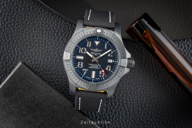 Breitling Avenger titanium automatic men's watch V17319101B1X1 LP: 5350EUR [2602118]