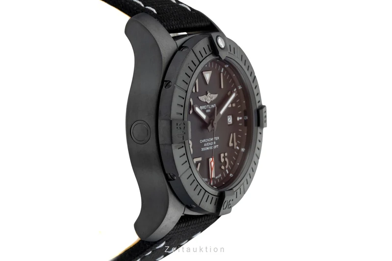 Breitling Avenger titanium automatic men's watch V17319101B1X1 LP: 5350EUR [2602118]
