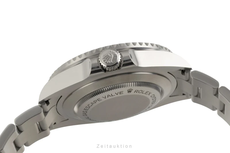 Rolex Sea-Dweller steel automatic men's watch 126600 [2601891]