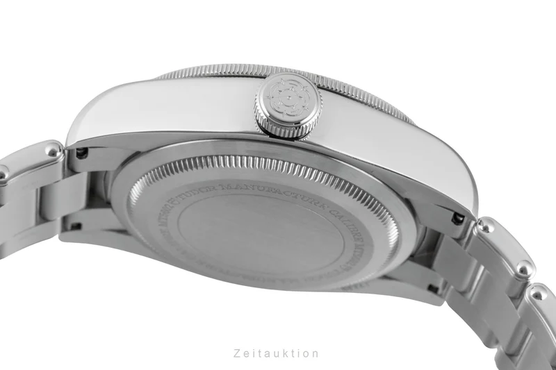 Tudor Black Bay steel automatic men's watch 79230N LP: 4740EUR [2601860]