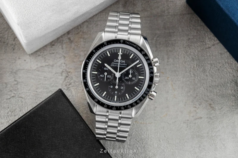 Omega Speedmaster Moonwatch chronograph steel manual winding men's watch 310.30.42.50.01.002 LP: 8700EUR [2602053]