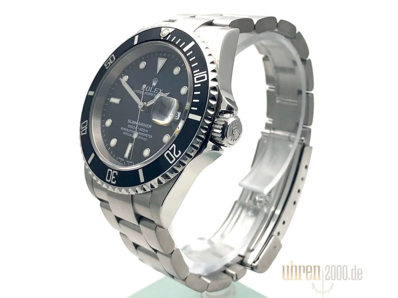 Rolex Submariner Date 16610 aus 2004 LC100