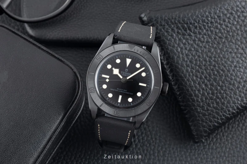 Tudor Black Bay ceramic / steel automatic men's watch 79210CNU-0001 LP: 5570EUR [2601964]