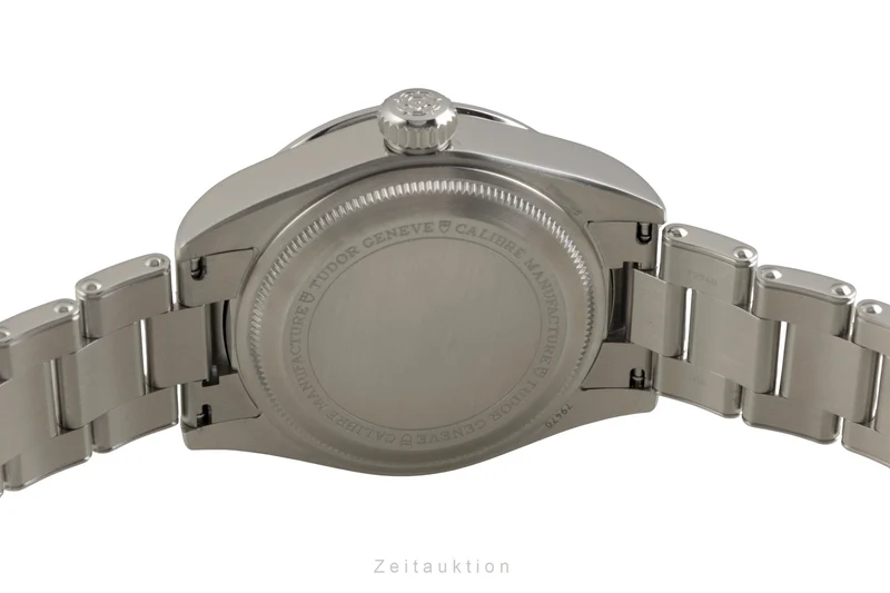 Tudor Black Bay steel automatic men's watch 79470 LP: 4610EUR [2602239]