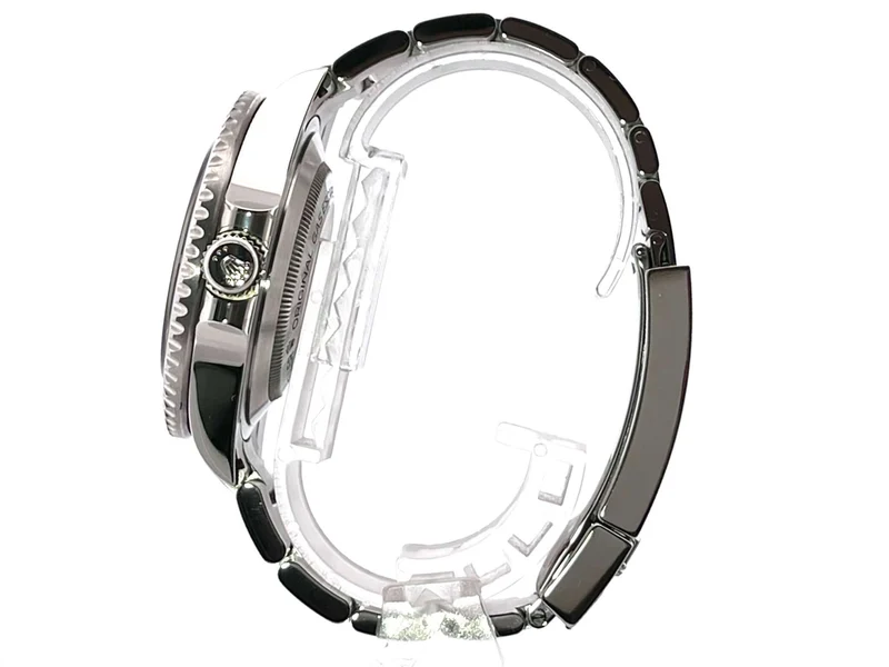 Rolex Sea-Dweller Ref. 126600 aus 2019 LC100