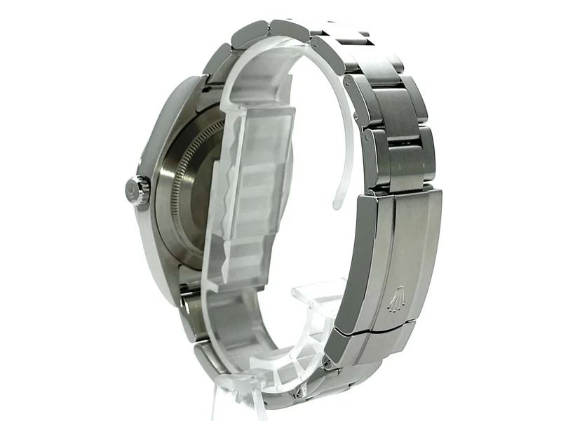Rolex Oyster Perpetual 39 114300 Schwarz ungetragen aus 2020