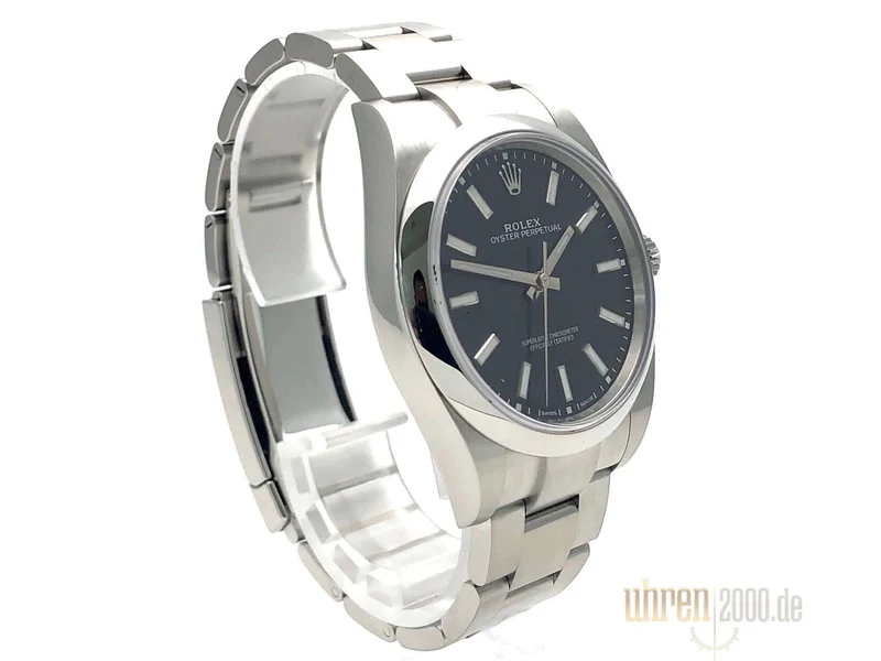 Rolex Oyster Perpetual 39 114300 Schwarz ungetragen aus 2018
