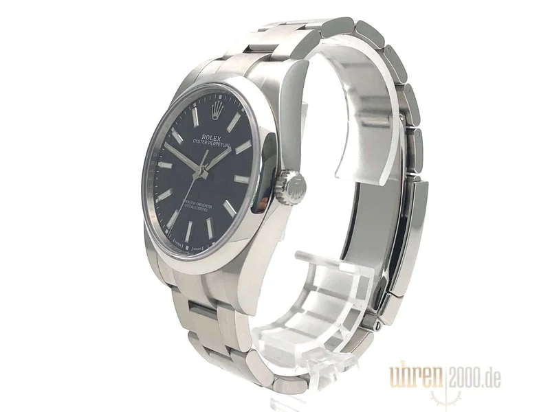 Rolex Oyster Perpetual 39 114300 Schwarz ungetragen aus 2018