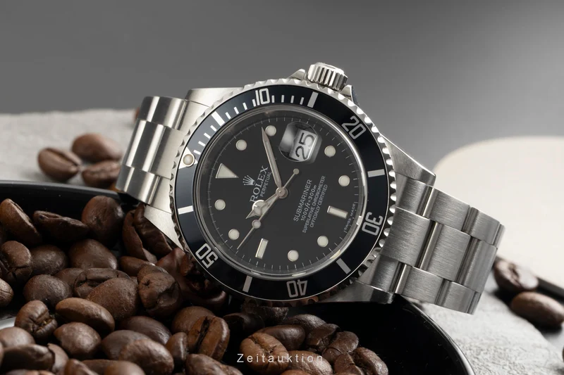 Rolex Submariner steel automatic men's watch 16610 T [2602386]