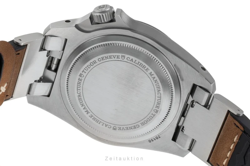 Tudor Black Bay steel automatic men's watch 70150 [2601887]